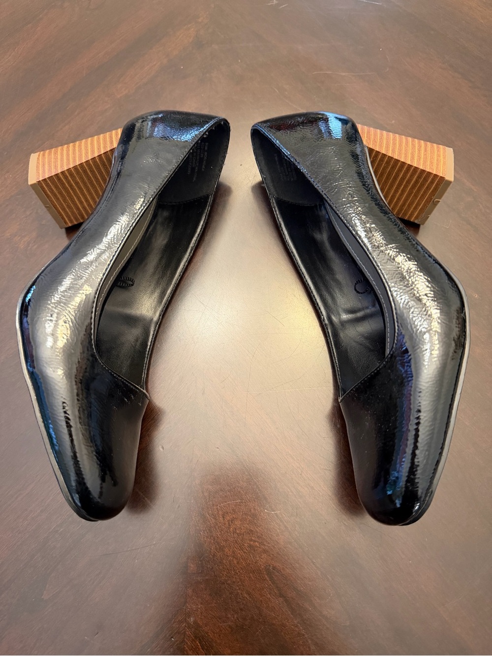 Worthington Black Patent Block Heel Pumps with Brown Wood-Look Heel